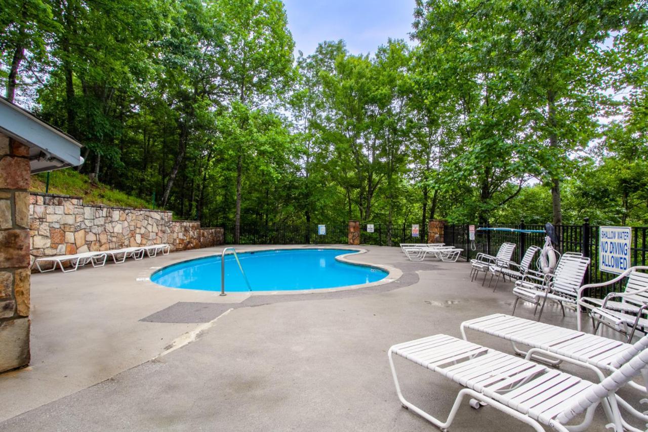Little Cub Cottage - Mtn Views & Community Pools Гетлинбург Екстериор снимка