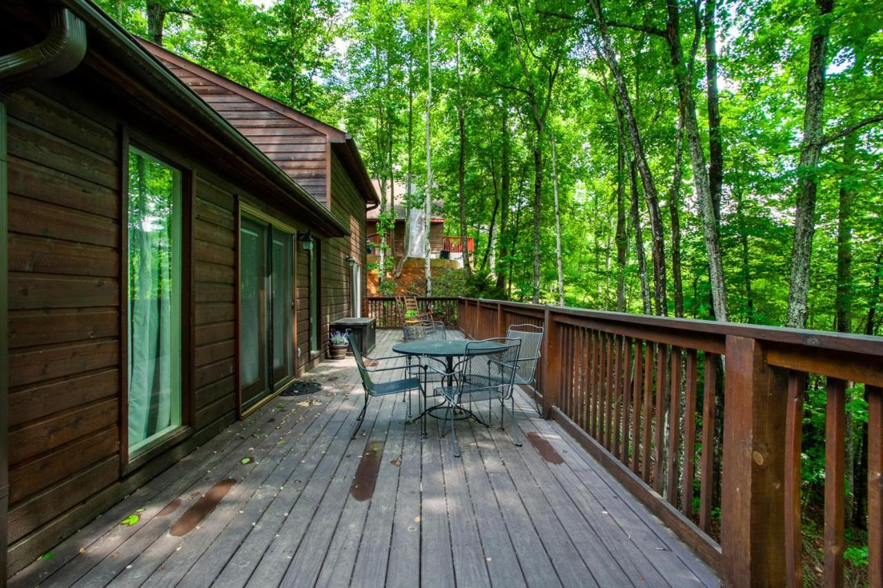 Little Cub Cottage - Mtn Views & Community Pools Гетлинбург Екстериор снимка